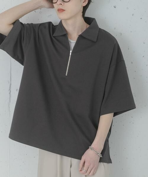 SENSE OF PLACE by URBAN RESEARCH / センスオブプレイス バイ アーバンリサーチ Tシャツ | ダンボールポンチハーフジップショートスリーブTシャツ（チャコールグレー）