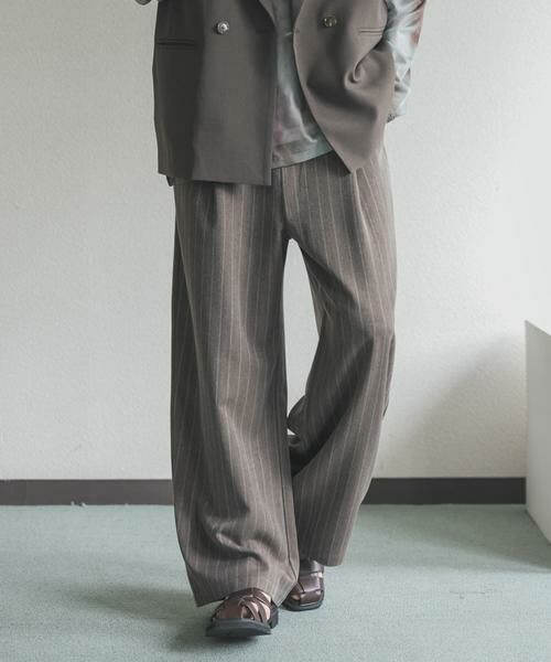 SENSE OF PLACE by URBAN RESEARCH / センスオブプレイス バイ アーバンリサーチ その他パンツ | ピンストライプタックワイドスラックス（ブラウン）