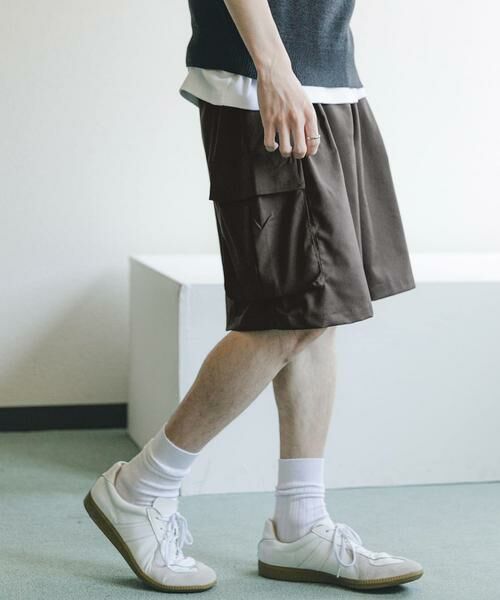 SENSE OF PLACE by URBAN RESEARCH / センスオブプレイス バイ アーバンリサーチ ショート・ハーフ・半端丈パンツ | ワイドカーゴショートパンツ（チャコールグレー）