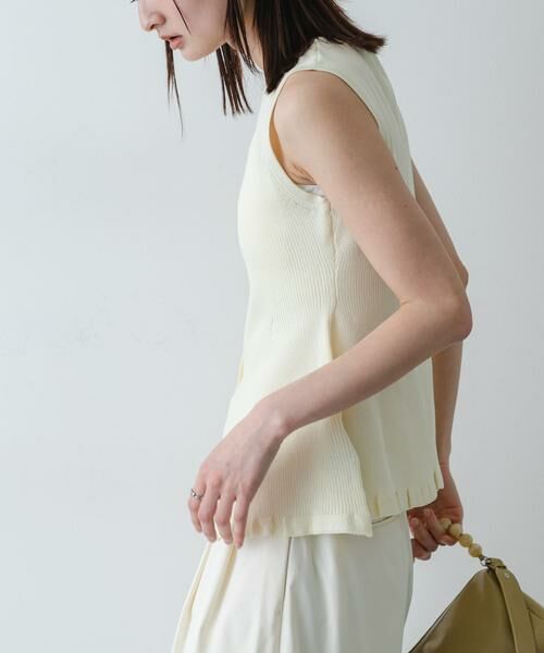 SENSE OF PLACE by URBAN RESEARCH / センスオブプレイス バイ アーバンリサーチ ニット・セーター | 『洗濯可/毛玉防止』SKINProof抗ピルペプラムニットカーディガン（アイボリー）