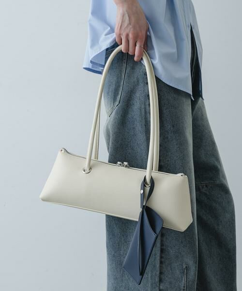 SENSE OF PLACE by URBAN RESEARCH / センスオブプレイス バイ アーバンリサーチ ショルダーバッグ | マルチケースツキワイドショルダーバッグ（アイボリー）