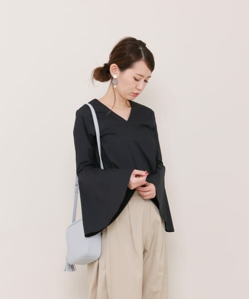 ＊＊SENSE OF PLACE by URBAN RESEARCH / センスオブプレイス バイ アーバンリサーチ シャツ・ブラウス | ベルスリーブブラウス（BLACK）