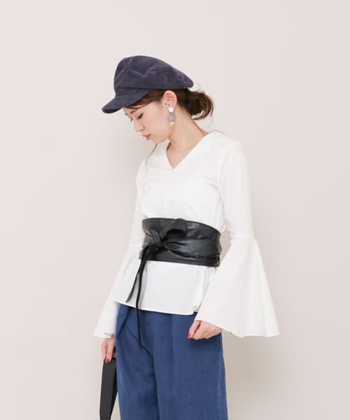 ＊＊SENSE OF PLACE by URBAN RESEARCH / センスオブプレイス バイ アーバンリサーチ シャツ・ブラウス | ベルスリーブブラウス（OFF WHITE）