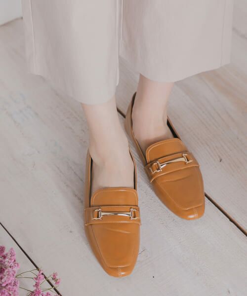 ＊＊SENSE OF PLACE by URBAN RESEARCH / センスオブプレイス バイ アーバンリサーチ フラットシューズ | ソフトフェイクレザービットローファー（CAMEL）