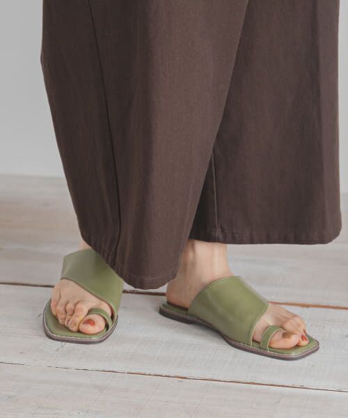 週末限定SALE！【美品】UN3D リボーンフラットサンダル UN3D. REBORN FLAT SANDAL / リボーンフラットサンダル - メルカリ