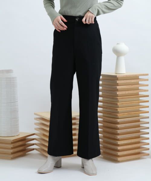 ＊＊SENSE OF PLACE by URBAN RESEARCH / センスオブプレイス バイ アーバンリサーチ その他パンツ | ウールセミフレアクロップドパンツ（BLACK）