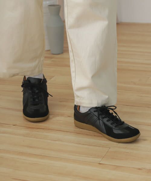 ＊＊SENSE OF PLACE by URBAN RESEARCH / センスオブプレイス バイ アーバンリサーチ スニーカー | ジャーマントレーナー（BLACK）