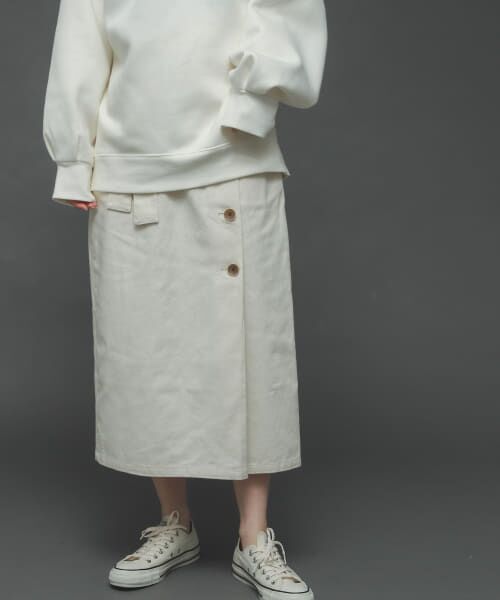 ＊＊SENSE OF PLACE by URBAN RESEARCH / センスオブプレイス バイ アーバンリサーチ スカート | ボタンディテールアイラインスカート（IVORY）
