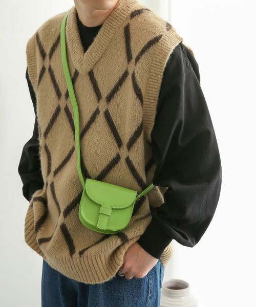 ＊＊SENSE OF PLACE by URBAN RESEARCH / センスオブプレイス バイ アーバンリサーチ ベスト | 『ユニセックス』モヘアライクウィンドウペンVネックベスト（BEIGE）