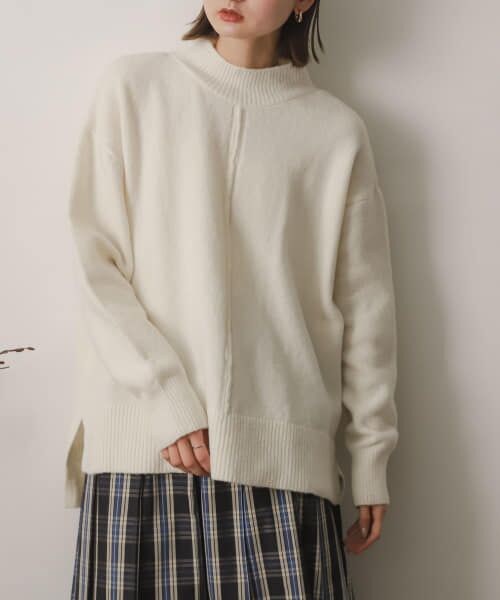 ＊＊SENSE OF PLACE by URBAN RESEARCH / センスオブプレイス バイ アーバンリサーチ ニット・セーター | ストレッチセンターシームセーター（IVORY）