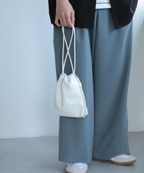 ＊＊SENSE OF PLACE by URBAN RESEARCH / センスオブプレイス バイ アーバンリサーチ ショルダーバッグ | フェイクレザーコードキンチャクショルダー（WHITE）