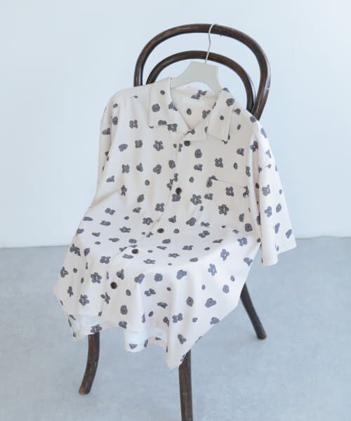 ＊＊SENSE OF PLACE by URBAN RESEARCH / センスオブプレイス バイ アーバンリサーチ シャツ・ブラウス | 『イージーケア』ボタニカルオープンカラールーズシャツ（BOTANICAL1）