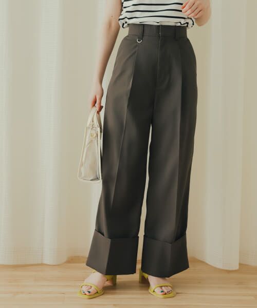 ＊＊SENSE OF PLACE by URBAN RESEARCH / センスオブプレイス バイ アーバンリサーチ その他パンツ | センタープレスダブルワイドパンツ（CHARCOAL）