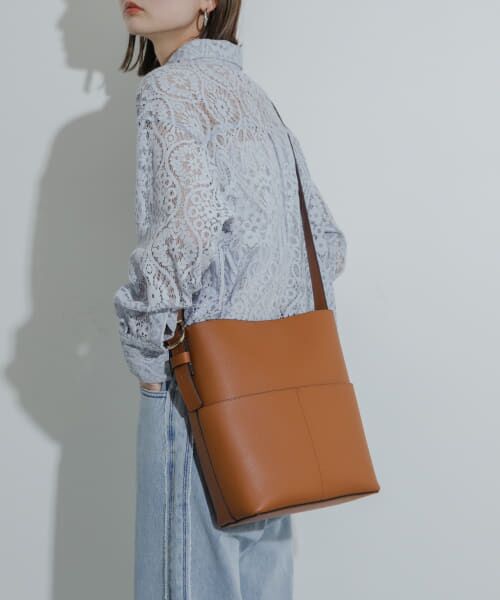 ＊＊SENSE OF PLACE by URBAN RESEARCH / センスオブプレイス バイ アーバンリサーチ ショルダーバッグ | 『WEB限定』アウトポケットショルダーバッグ（BROWN）