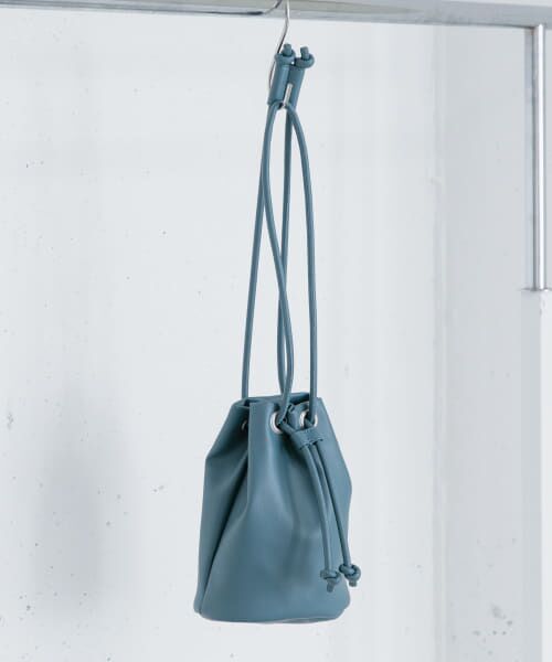 ＊＊SENSE OF PLACE by URBAN RESEARCH / センスオブプレイス バイ アーバンリサーチ ショルダーバッグ | フェイクレザー2WAYキンチャクバッグ（BLUE）