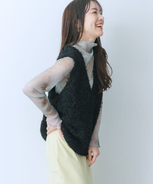 ＊＊SENSE OF PLACE by URBAN RESEARCH / センスオブプレイス バイ アーバンリサーチ ベスト | チュールテープニットベスト（BLACK）