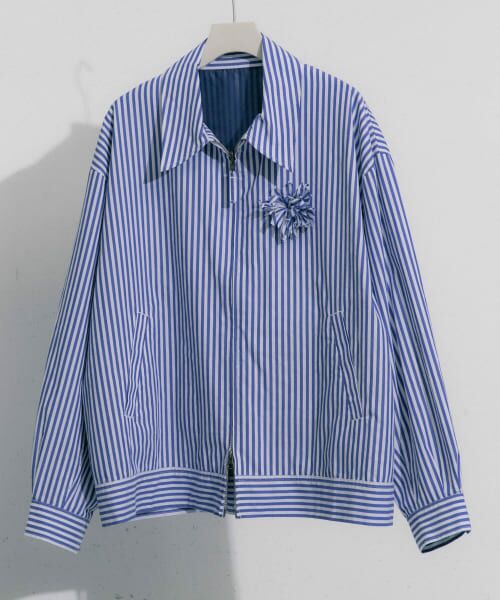 ＊＊SENSE OF PLACE by URBAN RESEARCH / センスオブプレイス バイ アーバンリサーチ ブルゾン | hxcyyd × SOP　ストライプフラワーコサージュシャツブルゾン(UNISEX)（WHT×BLU）