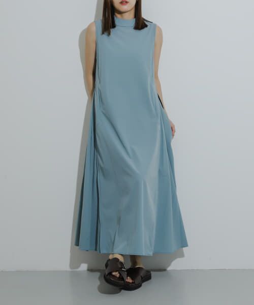 セール】 Uiscel 4WAYストレッチノースリーブテントワンピース