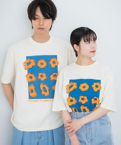 セール】 『ユニセックス』ポップアートフラワーグラフィックTシャツ C