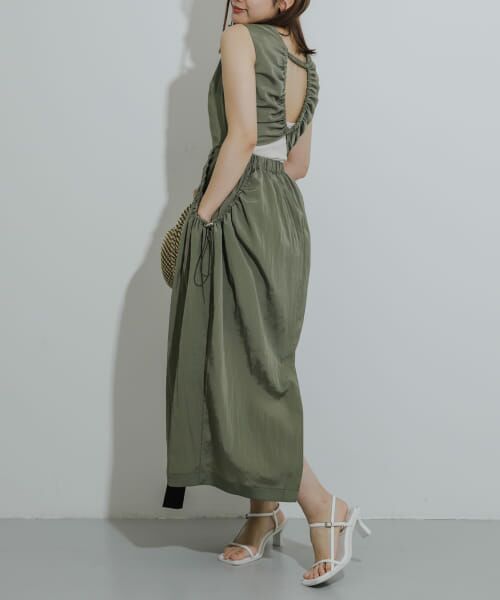 ＊＊SENSE OF PLACE by URBAN RESEARCH / センスオブプレイス バイ アーバンリサーチ ワンピース | ナイロンギャザーコクーンワンピース（KHAKI）