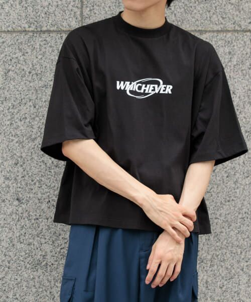 ＊＊SENSE OF PLACE by URBAN RESEARCH / センスオブプレイス バイ アーバンリサーチ Tシャツ | ロゴグラフィックボクシーTシャツ(5分袖)（BLACK）