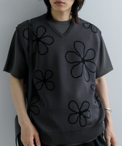 ttt msw フラワーニットベスト TTT MSW（ティー）の「Flower camo knit vest（ニット/セーター
