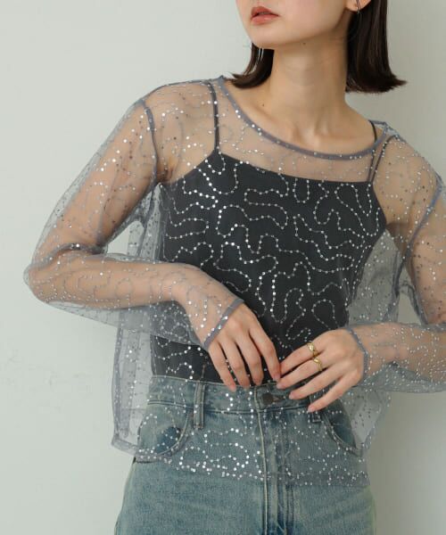 ＊＊SENSE OF PLACE by URBAN RESEARCH / センスオブプレイス バイ アーバンリサーチ Tシャツ | スパンコールチュールトップ（SILVER）