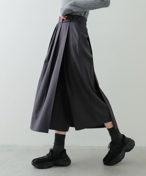 ＊＊SENSE OF PLACE by URBAN RESEARCH / センスオブプレイス バイ アーバンリサーチ その他パンツ | プリーツスカパン（CHARCOAL）