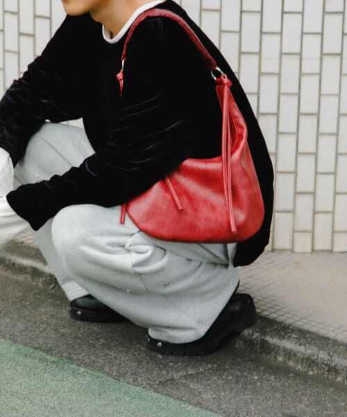 ＊＊SENSE OF PLACE by URBAN RESEARCH / センスオブプレイス バイ アーバンリサーチ ショルダーバッグ | フェイクレザーヴィンテージハンドバッグ（RED）