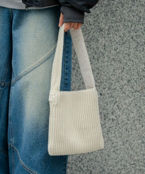 ＊＊SENSE OF PLACE by URBAN RESEARCH / センスオブプレイス バイ アーバンリサーチ トートバッグ | ニットスクエアバッグ（IVORY）