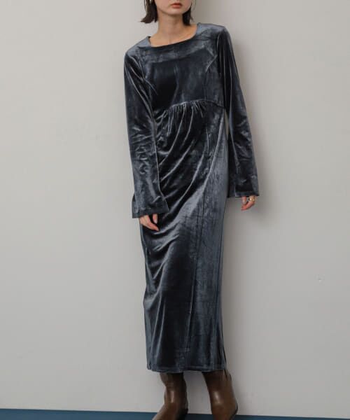 ＊＊SENSE OF PLACE by URBAN RESEARCH / センスオブプレイス バイ アーバンリサーチ ワンピース | キリカエベロアワンピース（CHARCOAL）