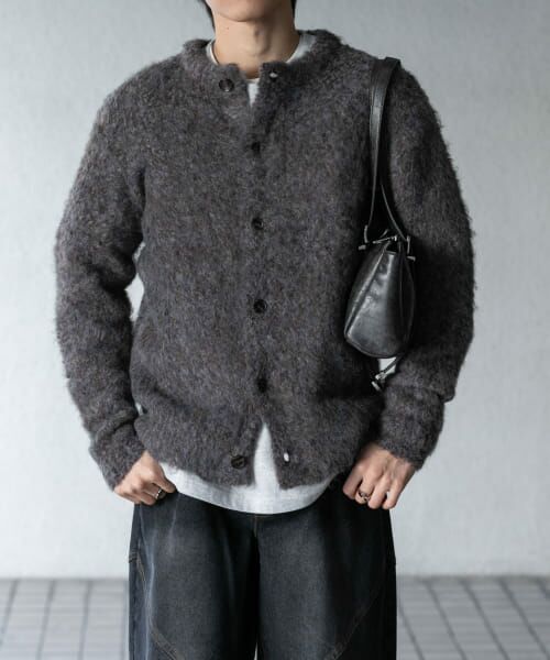 ＊＊SENSE OF PLACE by URBAN RESEARCH / センスオブプレイス バイ アーバンリサーチ カーディガン・ボレロ | ブークレシャギークルーネックカーディガン（BROWN）
