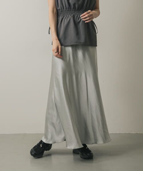 ＊＊SENSE OF PLACE by URBAN RESEARCH / センスオブプレイス バイ アーバンリサーチ スカート | 『一部WEB限定カラー』ナローサテンスカート（SILVER）