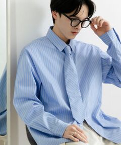 『ユニセックス』ストライプレギュラーカラーネクタイシャツ