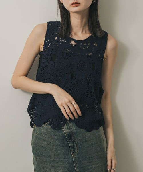 ＊＊SENSE OF PLACE by URBAN RESEARCH / センスオブプレイス バイ アーバンリサーチ ベスト | レースクロップドベスト（NAVY）