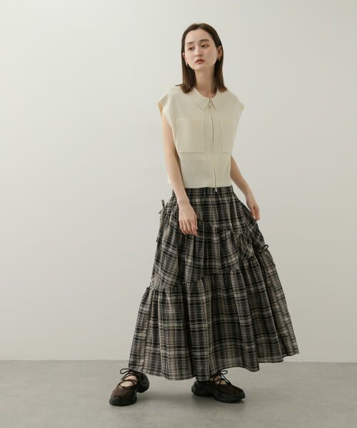 新品❤️アルチビオ❤️ホワイトメッシュジップアップセーター repipi armario（レピピ アルマリオ）の「セーラーカラー