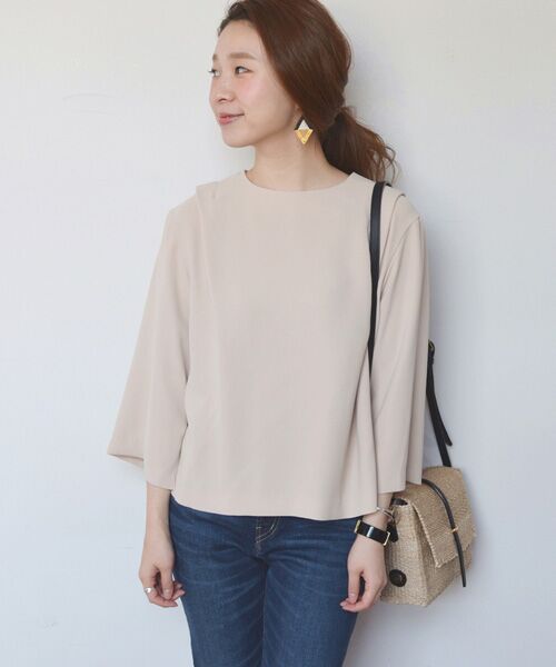 SHIPS / シップス シャツ・ブラウス | ショルダータックフレアブラウス（ベージュ）