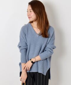 <a href=http://www.selectsquare.com/shop-women/ships?sale_yn=1><font color=red><b>SHIPSのセールアイテム一覧はこちら</b></font></a><br><br>ゆったりとしたサイズ感とVネックが女性らしいニット。編地もさりげなく可愛い一枚です。【TORRAZZO DONNA】デイリーにオシャレを楽しむ女性に、さりげなく時代感を取り入れたトラディショナルなモダンカジュアルの提案。<BR>※末永く愛用頂く為に、アテンションタグ・洗濯ネームを必ずご確認の上、着用又はお取り扱い下さい。 <BR>