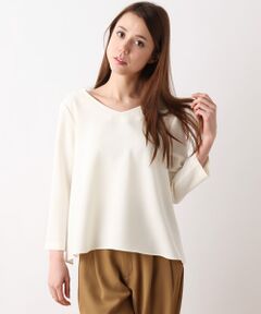 <a href=http://www.selectsquare.com/shop-women/ships?sale_yn=1><font color=red><b>SHIPSのセールアイテム一覧はこちら</b></font></a><br><br>フレアシルエットのブラウス。<br>深すぎないVネックで、生地感もしっかりと厚みがあるので透けにくく安心です。カーディガンやジャケットのインナーとしても◎<BR><br><br>※末永く愛用頂く為に、アテンションタグを必ずご確認の上、着用又はお取り扱い下さい。<BR>