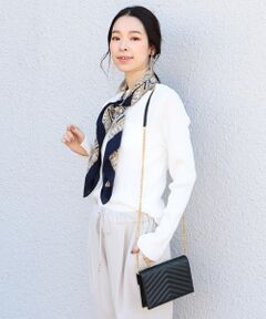 春に大活躍するリブニットは、何枚でも集めたいアイテム。<br>ボトムを選ばず、様々なコーディネートにマッチしてくれます。<br>女性らしいハイネックがポイントです。<br><br>暖かい時期にはうれしいドライタッチな素材。<br>手洗いも可能で、毛羽を抑える加工を施した糸を使用しています。<br>抗菌防臭加工も施されており、菌の繁殖を抑えてくれます。（菌の繁殖を抑制するものであり、菌を消す効果はありません）<br><br><br><br>※末永く愛用頂く為に、アテンションタグを必ずご確認の上、着用又はお取り扱い下さい。<br><br><br><font color=RED>※画像の商品はサンプルです。 </b></font><br>実際の商品と仕様、加工、サイズが若干異なる場合がございます。<br><br><br>※屋外での撮影画像は、光の当たり具合で色味が異なって見える場合があります。商品の色味は、スタジオでの詳細画像をご参照ください。<br>