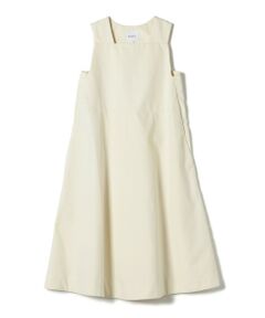 kowtow:Ray Pinafore