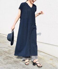 首元、ウエストのリボンに肩のギャザーが女性らしいワンピース。<br>ポケットが付いているので羽織として活躍できるのも嬉しいポイント◎<br>首元のリボンはVの開きに合わせてラフに結んで頂くのがお勧めです。<br>ウエストのリボンは結んでメリハリをつけても、後ろでリボンを結んで羽織っても着回せる一枚。<br><br><br>※屋外での撮影画像は、光の当たり具合で色味が異なって見える場合があります。商品の色味は、スタジオでの詳細画像をご参照ください。<br><br>※末永く愛用頂く為に、アテンションタグ・洗濯ネームを必ずご確認の上、着用又はお取り扱い下さい。