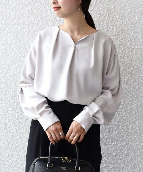 *〈手洗い可能〉ショルダーレースパールモチーフボタンブラウス◇ *〈手洗い可能〉ショルダーレースパールモチーフボタンブラウス◇