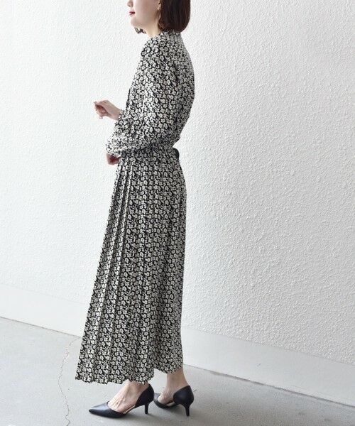 SHIPS / シップス ロング・マキシ丈ワンピース | 【WEB限定】〈手洗い可能〉ドット / 花柄 バンドカラー サイド プリーツ ワンピース | 詳細21