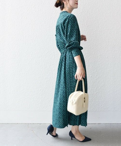SHIPS / シップス ロング・マキシ丈ワンピース | 〈手洗い可能〉ドット / 花柄 バンドカラー サイド プリーツ ワンピース | 詳細28