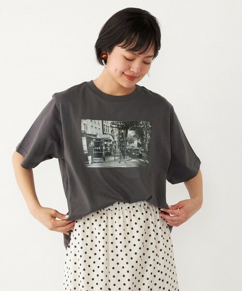 SHIPS for women / シップスウィメン Tシャツ | SHIPS Colors:〈洗濯機可能〉クロッシング フォト TEE | 詳細26