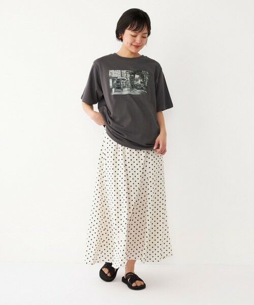 SHIPS for women / シップスウィメン Tシャツ | SHIPS Colors:〈洗濯機可能〉クロッシング フォト TEE | 詳細27