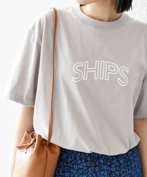 SHIPS for women / シップスウィメン Tシャツ | * SHIPS ラウンド プリント ロゴ TEE◇（ライトグレー）