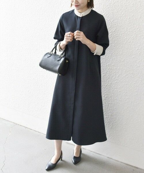 ロングシャツワンピース　ネイビー　FREEsize シャツワンピース ロング丈 マキシ丈 半袖 ポケット ボタン