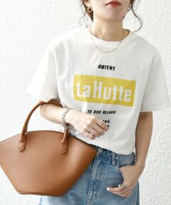 La Hutte:〈洗濯機可能〉デザイン ロゴ  プリント TEE